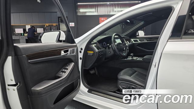 Genesis G80 3.3 GDI AWD Luxury 2019 — фото 10