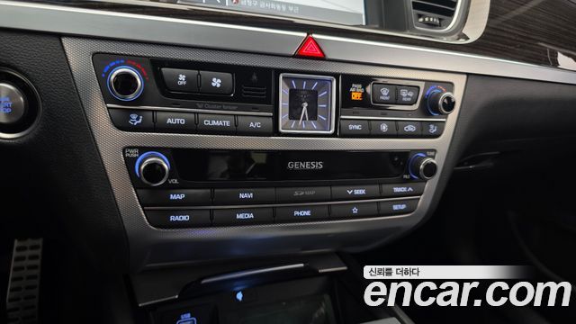 Genesis G80 3.3 GDI AWD Luxury 2019 — фото 19