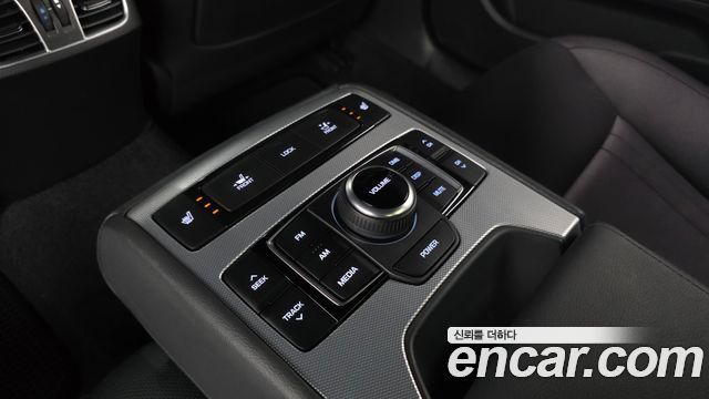 Genesis G80 3.3 GDI AWD Luxury 2019 — фото 33
