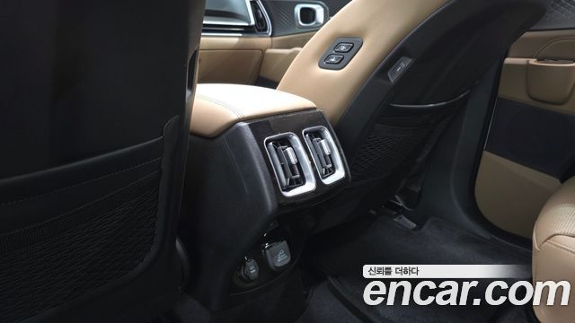 Kia Sorento (IV) HEV 1.6 2WD Signature 2026 — фото 35