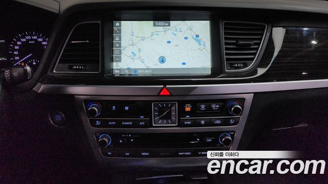 Genesis G80 3.3 GDI AWD Premium Luxury 2018 — фото 13