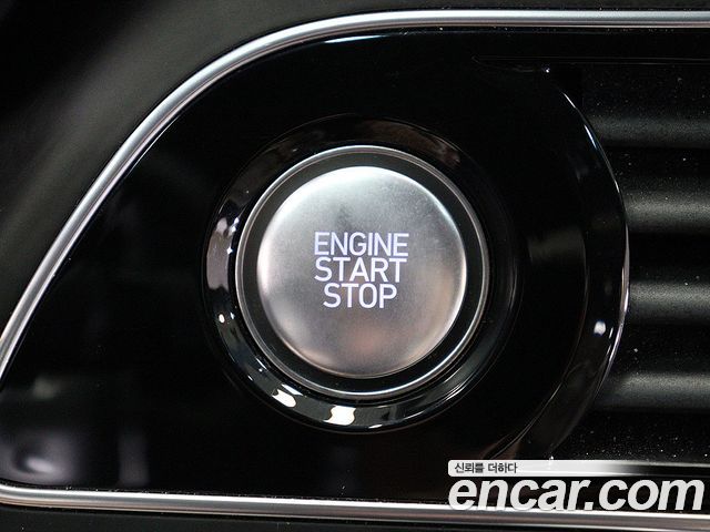 Genesis G70 Gasoline 2.0T 2WD 2022 — фото 15