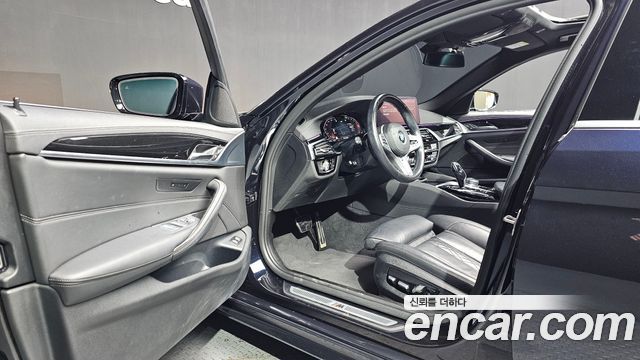 BMW 5 Series (G30) 523d xDrive M Sport 2021 — фото 10