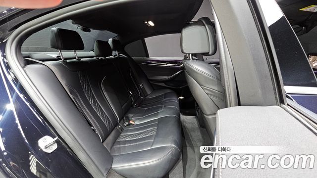 BMW 5 Series (G30) 523d xDrive M Sport 2021 — фото 11