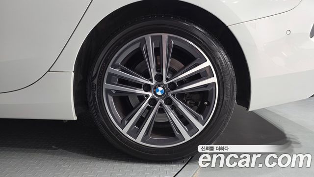BMW 2 Series Gran Coupe (F44) 220i Advantage 2021 — фото 27