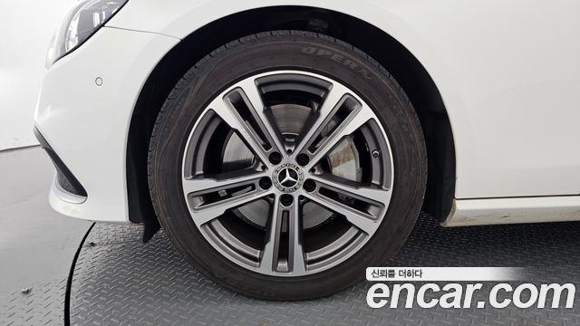 Mercedes-Benz E-Class (W213) E350 4MATIC Avantgarde 2021 — фото 5