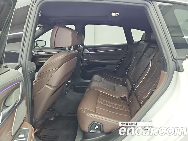 BMW 6 Series GT (G32) 640i xDrive M Sport 2021 — фото 16
