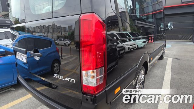 Hyundai Solati 16-seater Deluxe 2024 — фото 23