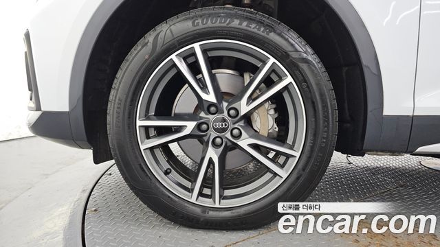 Audi Q5 (FY) 45 TFSI Quattro 2022 — фото 5