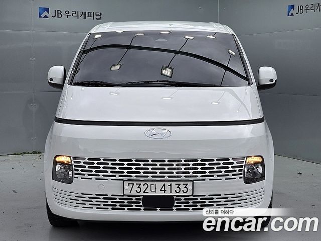 Hyundai Staria Tourer 11-Seater Modern 2022 — фото 2