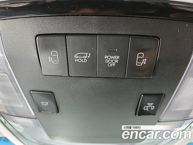 Hyundai Staria Tourer 11-Seater Modern 2022 — фото 11
