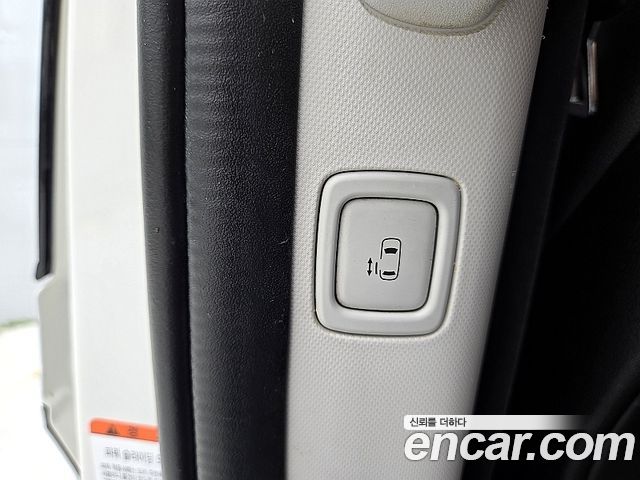 Hyundai Staria Tourer 11-Seater Modern 2022 — фото 13