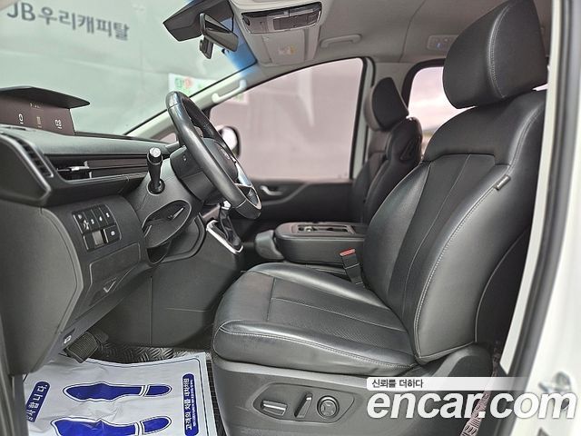 Hyundai Staria Tourer 11-Seater Modern 2022 — фото 16