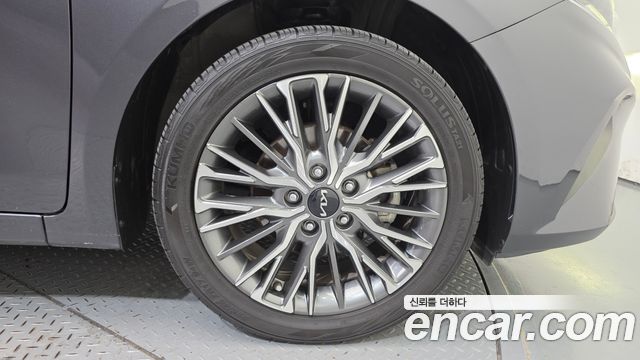 Kia K3 (II) 1.6 Prestige 2023 — фото 21
