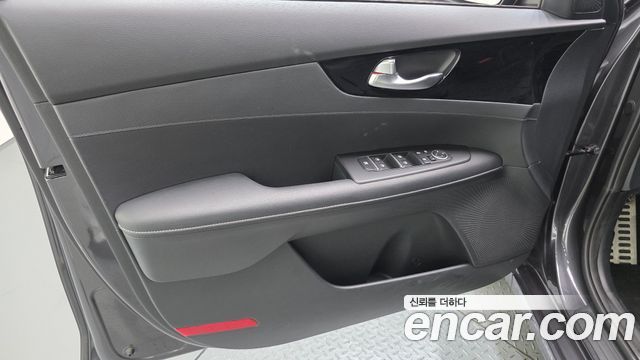 Kia K3 (II) 1.6 Prestige 2023 — фото 24