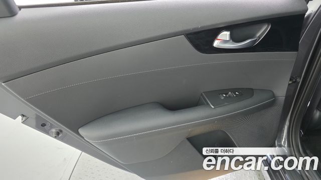 Kia K3 (II) 1.6 Prestige 2023 — фото 25