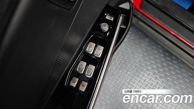 KG Mobility (SsangYong) Tivoli VX 2WD 2016 — фото 15
