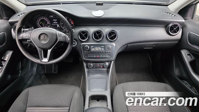 Mercedes-Benz A-Class (W176) A200 CDI 2014 — фото 7