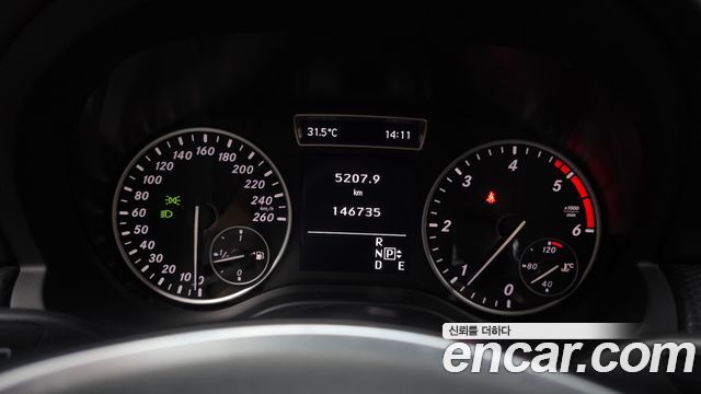 Mercedes-Benz A-Class (W176) A200 CDI 2014 — фото 8
