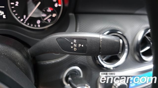 Mercedes-Benz A-Class (W176) A200 CDI 2014 — фото 9