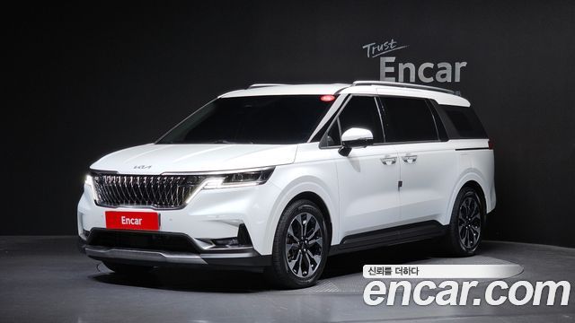 Kia Carnival (IV) Gasoline 9-Seater Signature 2023 — фото 1