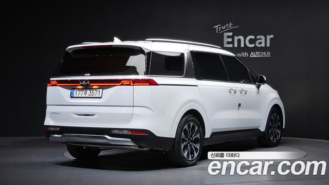 Kia Carnival (IV) Gasoline 9-Seater Signature 2023 — фото 2