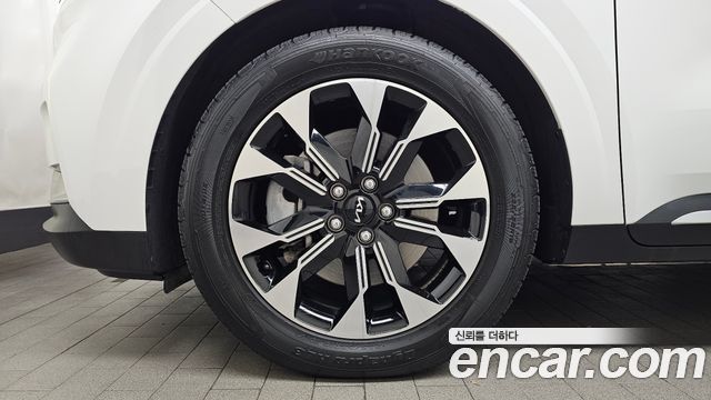 Kia Carnival (IV) Gasoline 9-Seater Signature 2023 — фото 5