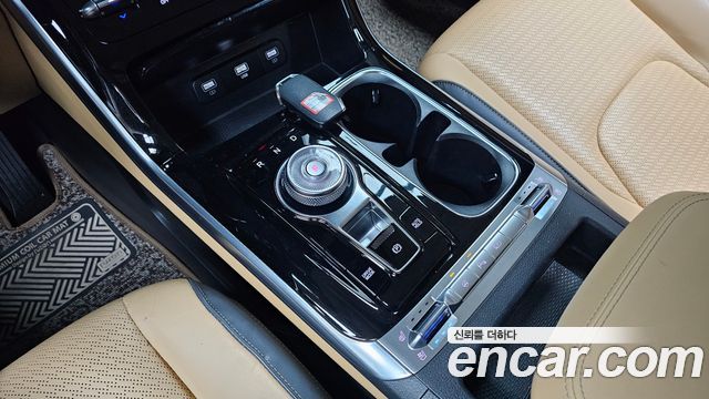 Kia Carnival (IV) Gasoline 9-Seater Signature 2023 — фото 9