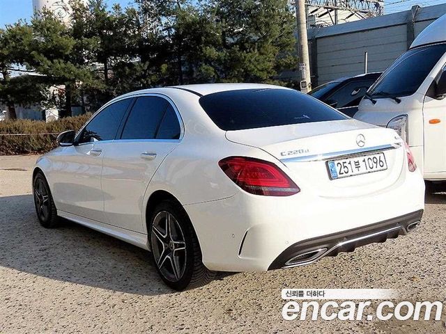 Mercedes-Benz C-Class (W205) C220 d 4MATIC AMG Line 2019 — фото 2