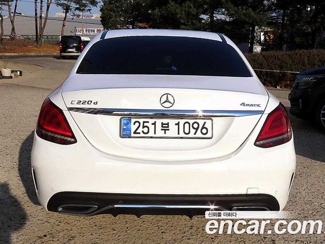 Mercedes-Benz C-Class (W205) C220 d 4MATIC AMG Line 2019 — фото 4