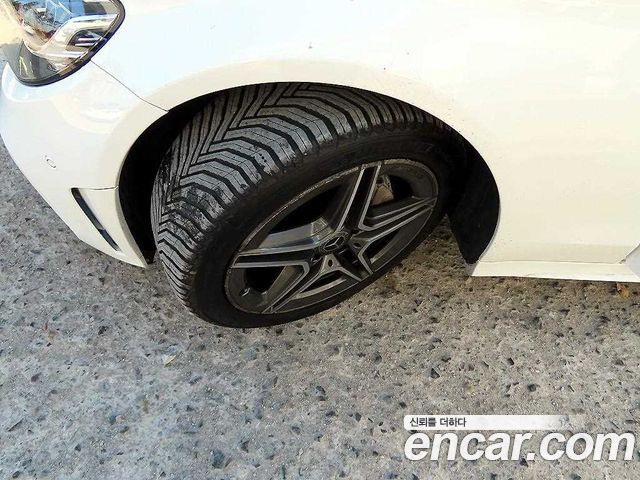 Mercedes-Benz C-Class (W205) C220 d 4MATIC AMG Line 2019 — фото 5