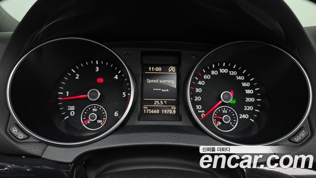 Volkswagen Golf (VI) 2.0 TDI Cabriolet 2013 — фото 8
