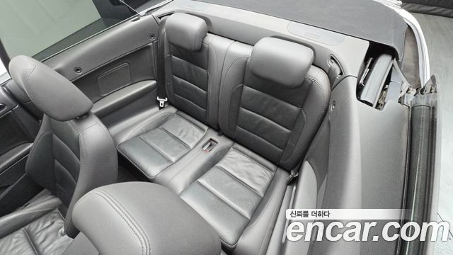 Volkswagen Golf (VI) 2.0 TDI Cabriolet 2013 — фото 11
