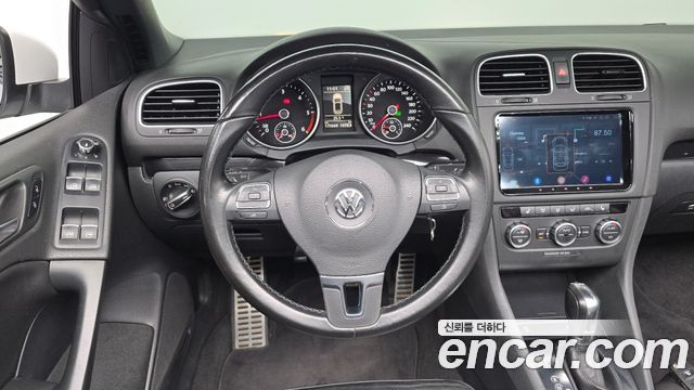 Volkswagen Golf (VI) 2.0 TDI Cabriolet 2013 — фото 12