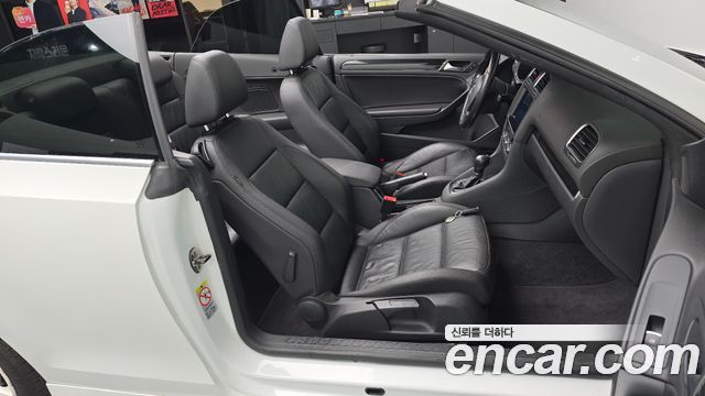 Volkswagen Golf (VI) 2.0 TDI Cabriolet 2013 — фото 26