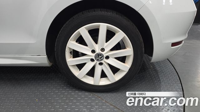 Volkswagen Golf (VI) 2.0 TDI Cabriolet 2013 — фото 29