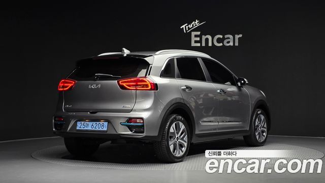Kia Niro EV Prestige 2022 — фото 2