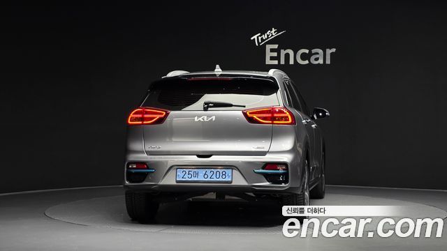 Kia Niro EV Prestige 2022 — фото 4