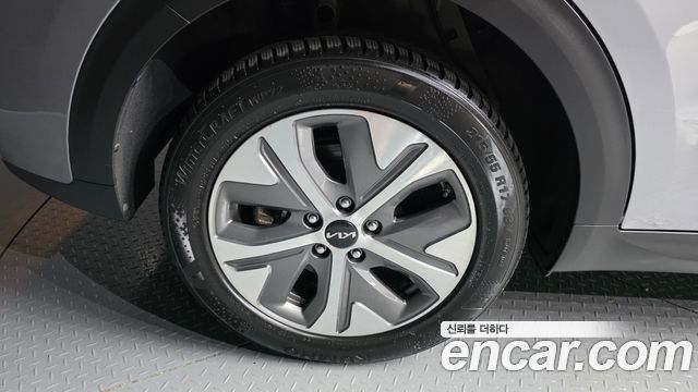 Kia Niro EV Prestige 2022 — фото 5