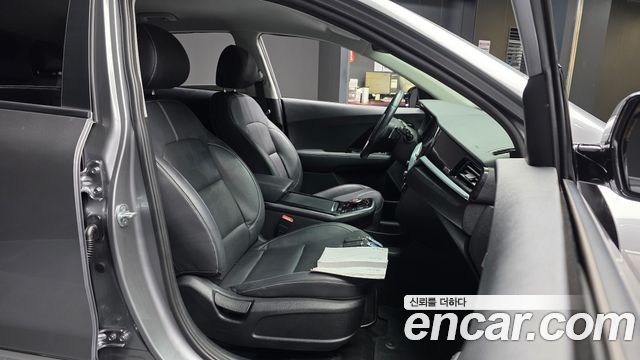 Kia Niro EV Prestige 2022 — фото 11