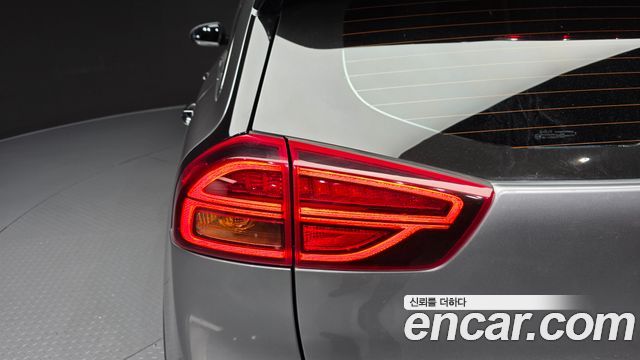 Kia Niro EV Prestige 2022 — фото 23