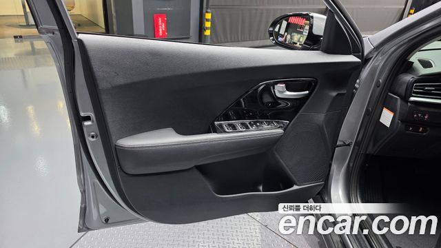 Kia Niro EV Prestige 2022 — фото 24