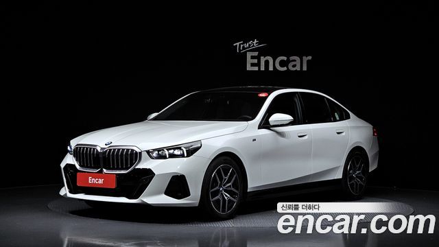 BMW 5 Series (G60) 523d M Sport