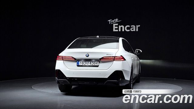 BMW 5 Series (G60) 523d M Sport 2025 — фото 4
