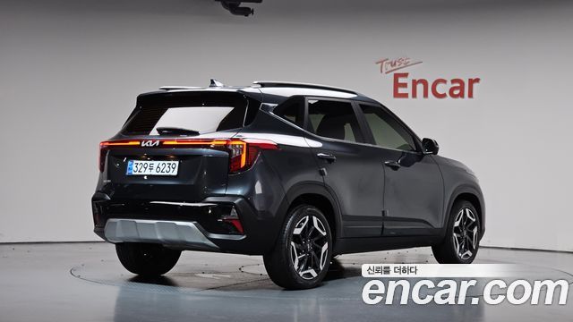 Kia Seltos Gasoline 2.0 2WD Signature 2023 — фото 2