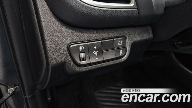 Kia Seltos Gasoline 2.0 2WD Signature 2023 — фото 28