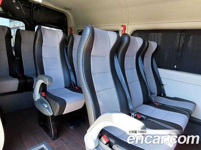 Renault Korea Master 2.3 13-Seater 2020 — фото 7