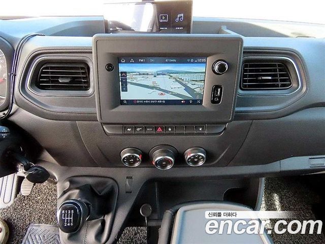 Renault Korea Master 2.3 13-Seater 2020 — фото 17