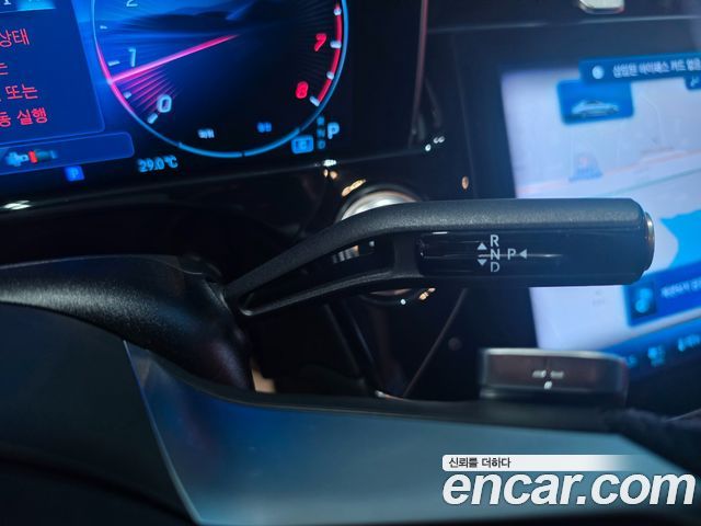 Mercedes-Benz E-Class (W214) E300 4MATIC AMG Line 2025 — фото 9