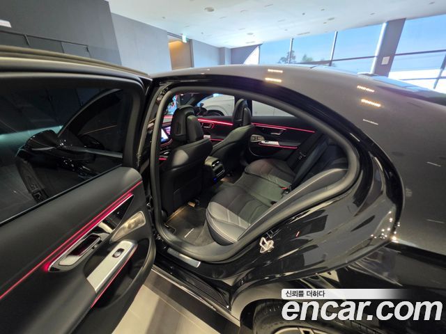 Mercedes-Benz E-Class (W214) E300 4MATIC AMG Line 2025 — фото 15